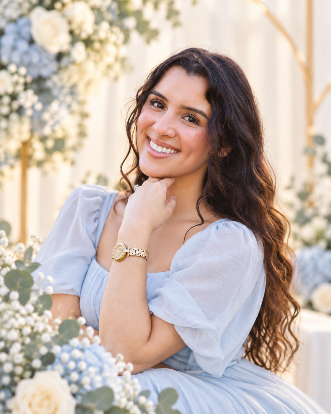 Mariana Hernandez sonriendo en su celebración de 21 años